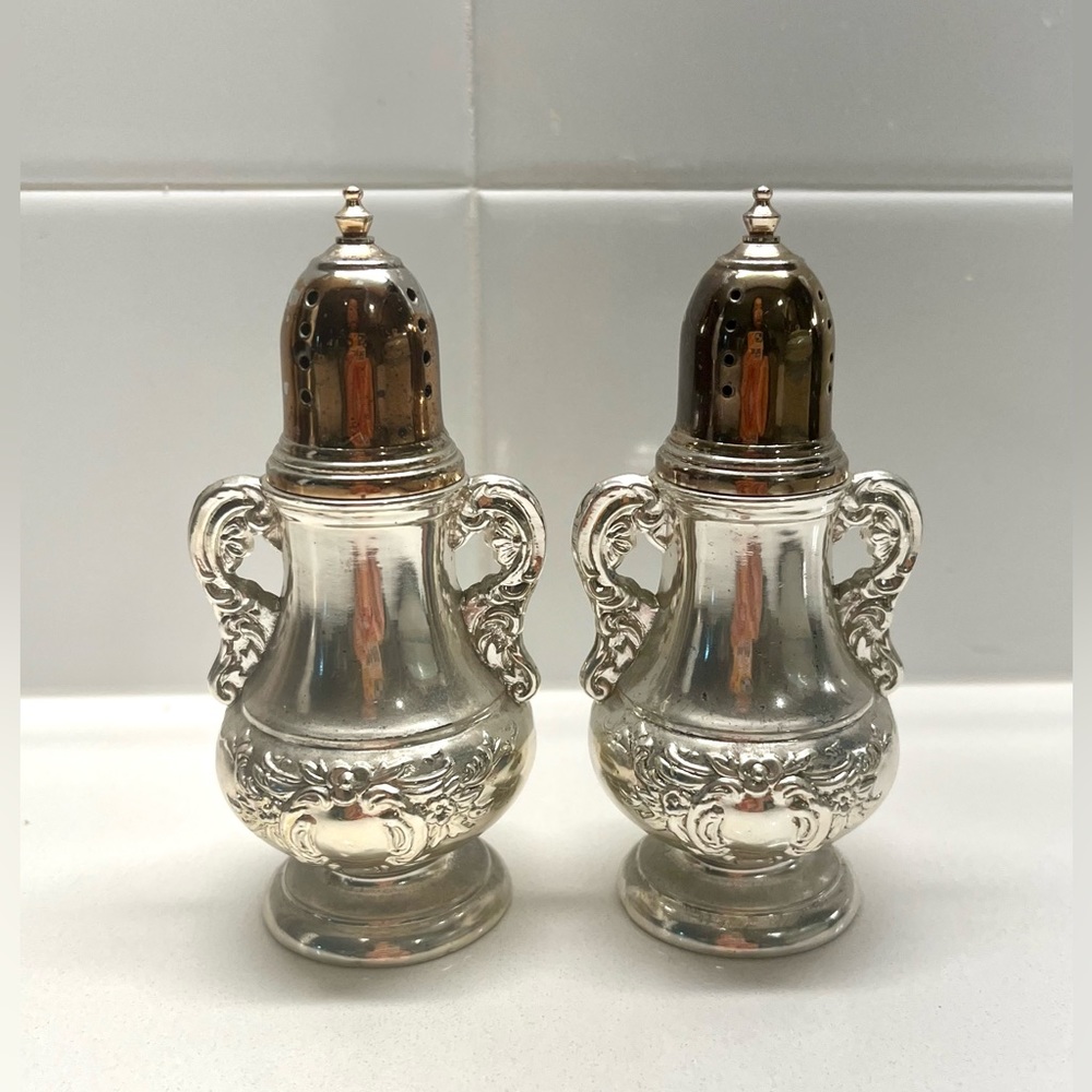 A set of Vintage Towle Ep old master silver gold plated Salt and Pepper Shakers